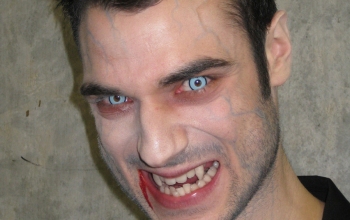 vampire-teeth